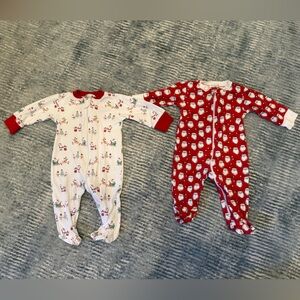 Kissy Kissy Holiday Footies - Red and White